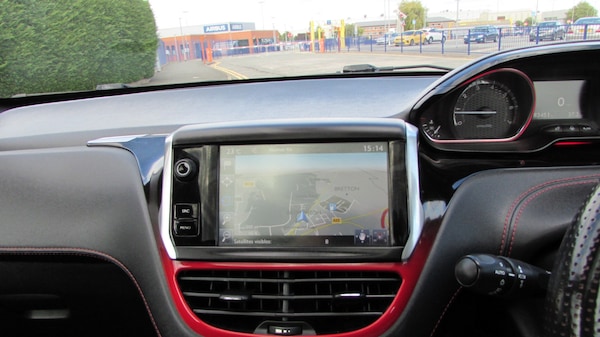 Used Peugeot 208 2014 for sale - 75526447: Photo 13