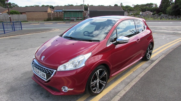 Used Peugeot 208 2014 for sale - 75526447: Photo 3