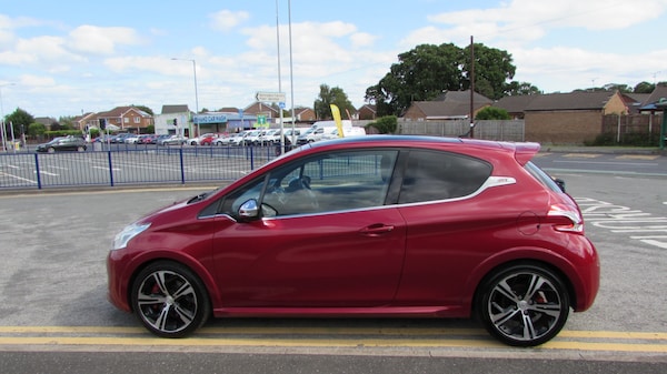 Used Peugeot 208 2014 for sale - 75526447: Photo 4