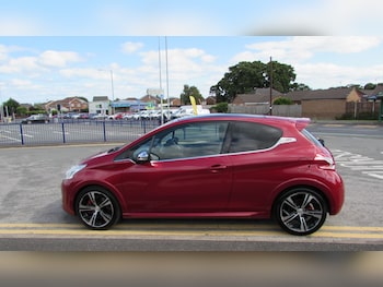 Used Peugeot 208 2014 for sale - 75526447: Photo