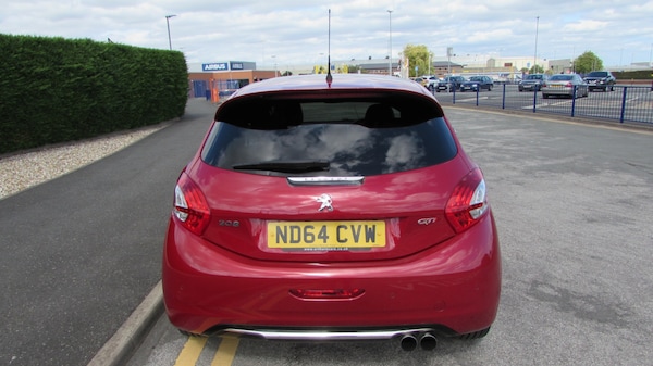 Used Peugeot 208 2014 for sale - 75526447: Photo 6