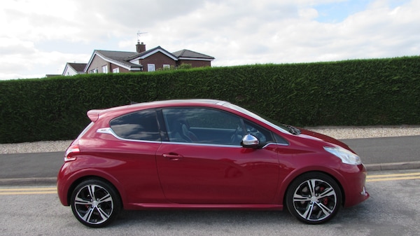 Used Peugeot 208 2014 for sale - 75526447: Photo 8