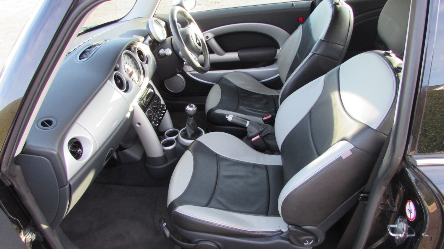 Used MINI Hatch 2003 for sale - 76649647: Photo 9