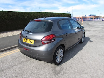 Used Peugeot 208 2018 for sale - 78144691: Photo