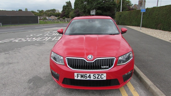 Used Skoda Octavia 2015 for sale - 76077851: Photo 2