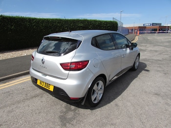 Used Renault Clio 2016 for sale - 79383355: Photo