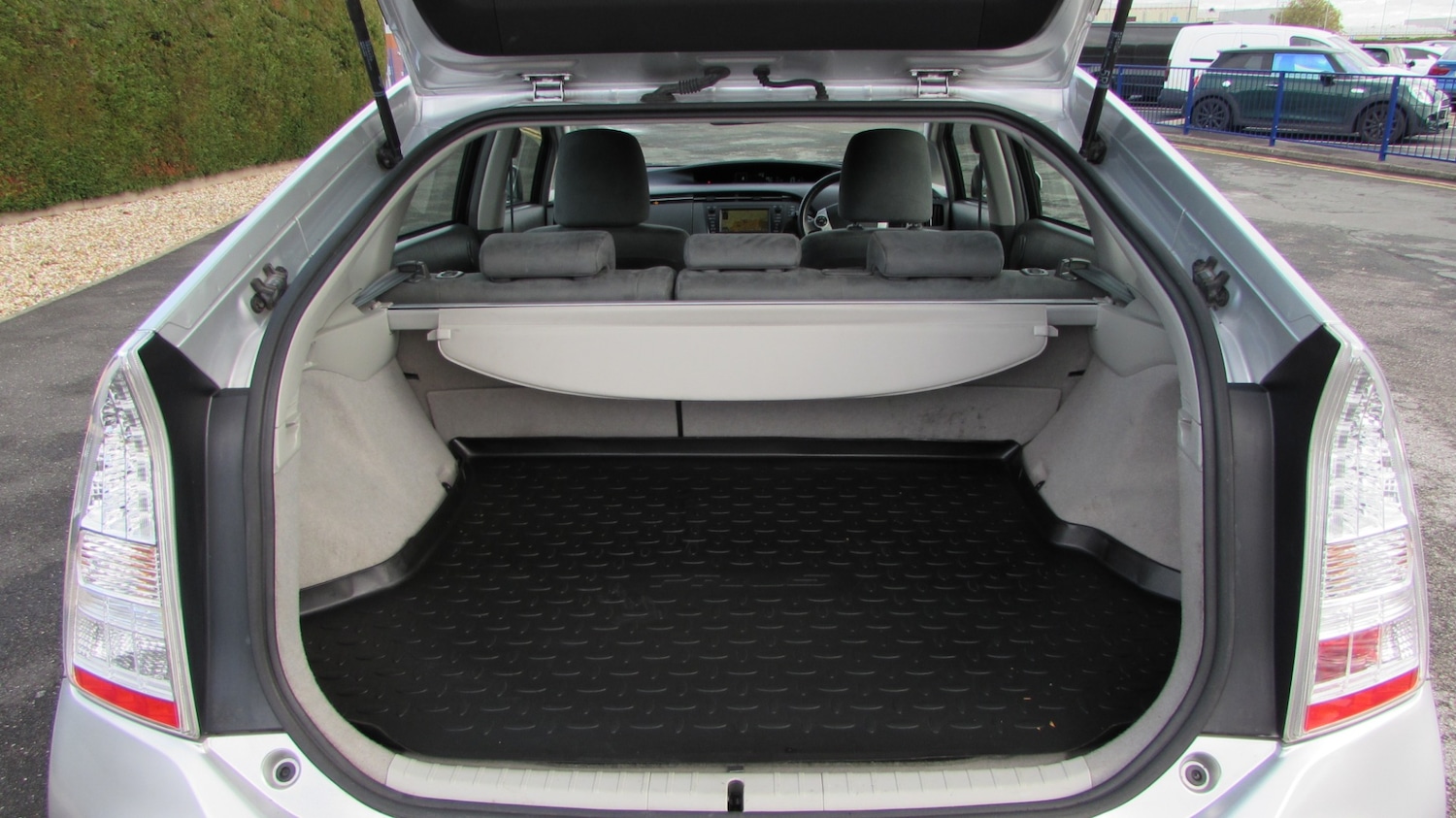 Used Toyota Prius 2010 for sale - 76220507: Photo 11