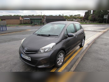 Used Toyota Yaris 2013 for sale - 76316559: Photo 3