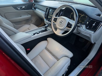 Used Volvo V60 2019 for sale - 79083968: Photo