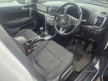 Used Kia Sportage 2017 for sale - 76474168: Photo