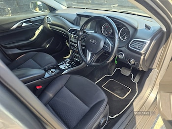 Used Infiniti Q30 2017 for sale - 78729278: Photo