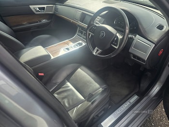Used Jaguar XF 2015 for sale - 79577738: Photo