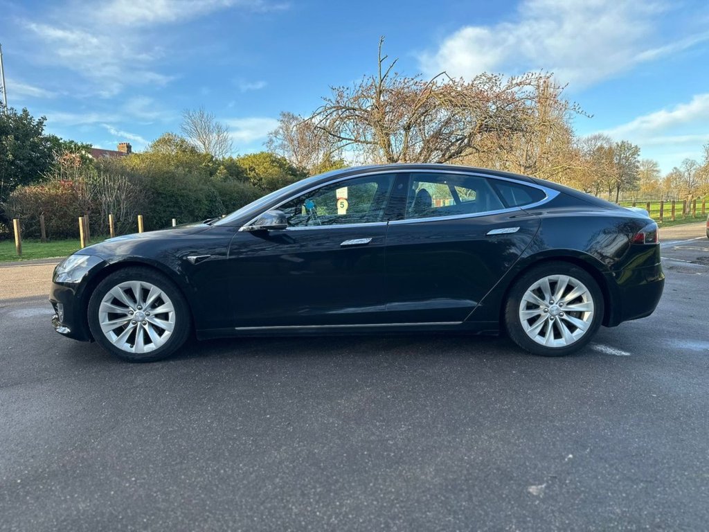 Used Tesla Model S 2018 for sale - 78124668: Photo 10