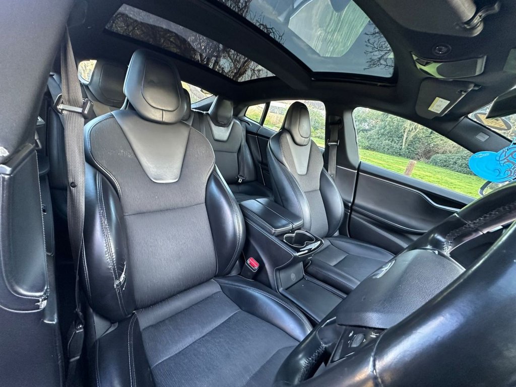 Used Tesla Model S 2018 for sale - 78124668: Photo 30