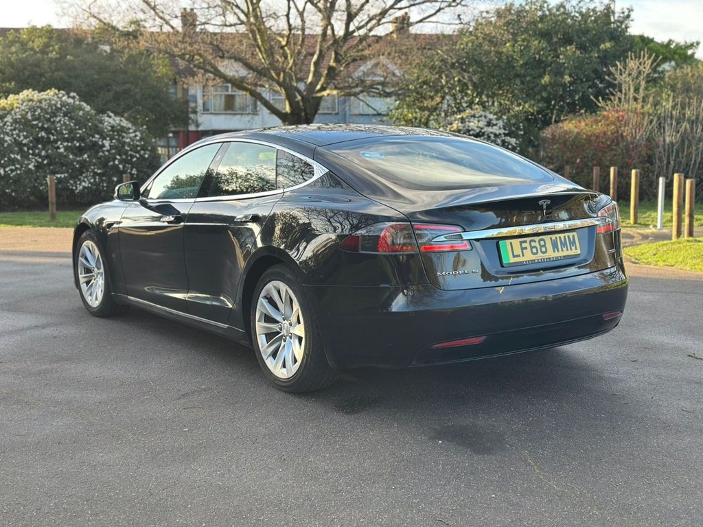 Used Tesla Model S 2018 for sale - 78124668: Photo 5