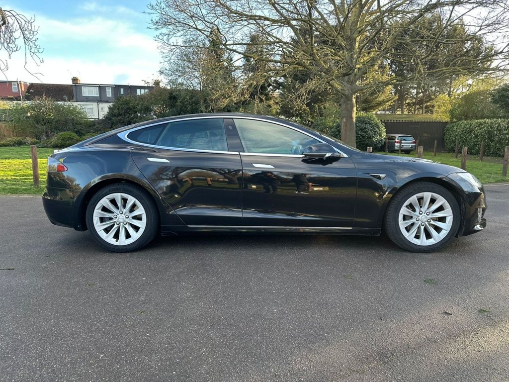 Used Tesla Model S 2018 for sale - 78124668: Photo 8