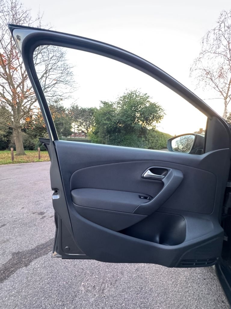 Used Volkswagen Polo 2013 for sale - 76665716: Photo 16