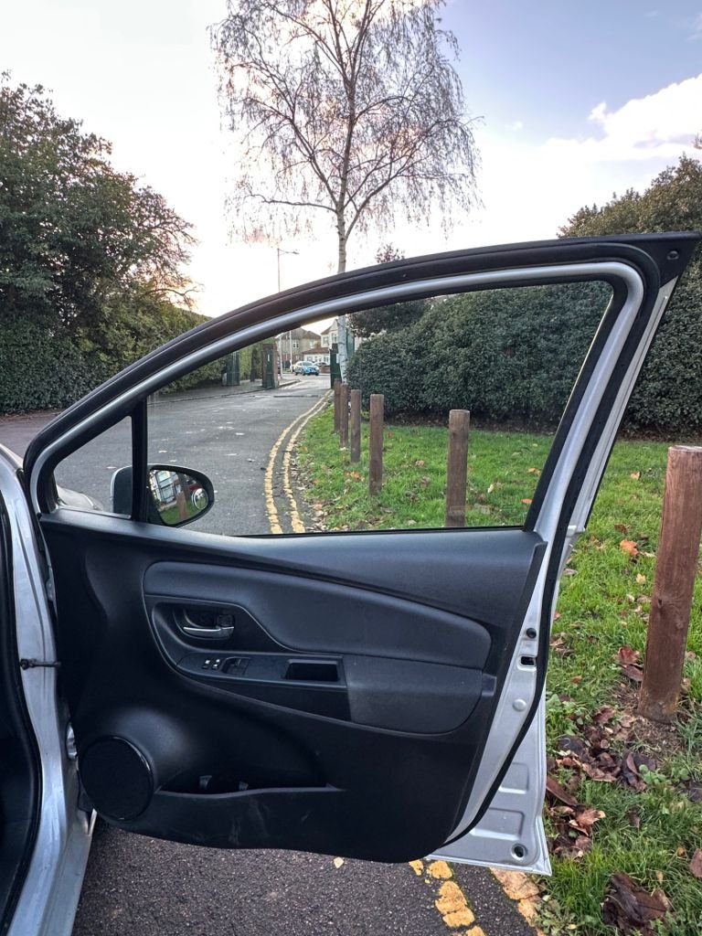 Used Toyota Yaris 2018 for sale - 76784082: Photo 13