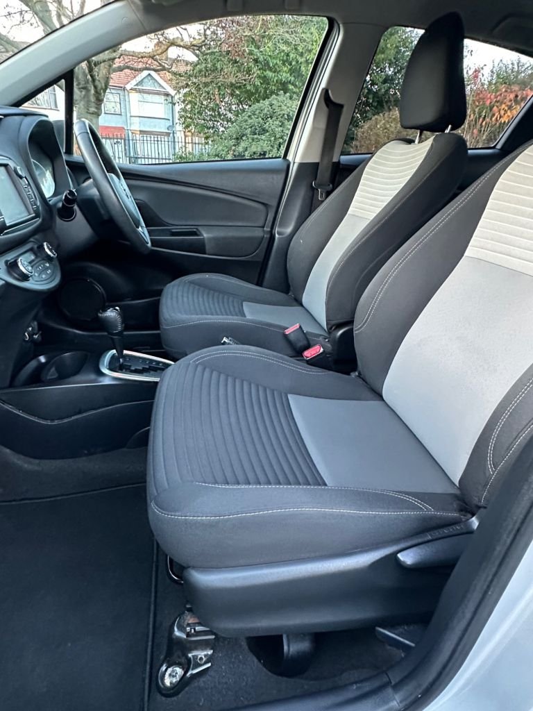 Used Toyota Yaris 2018 for sale - 76784082: Photo 14