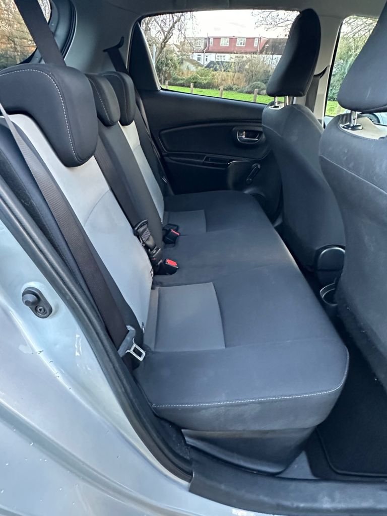 Used Toyota Yaris 2018 for sale - 76784082: Photo 18