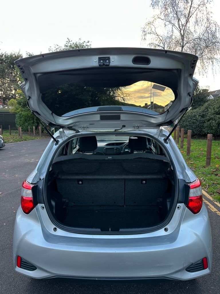 Used Toyota Yaris 2018 for sale - 76784082: Photo 24