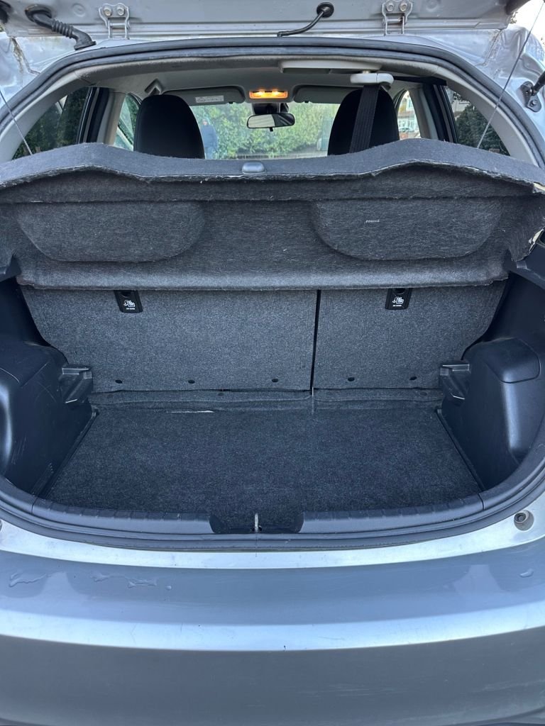 Used Toyota Yaris 2018 for sale - 76784082: Photo 25