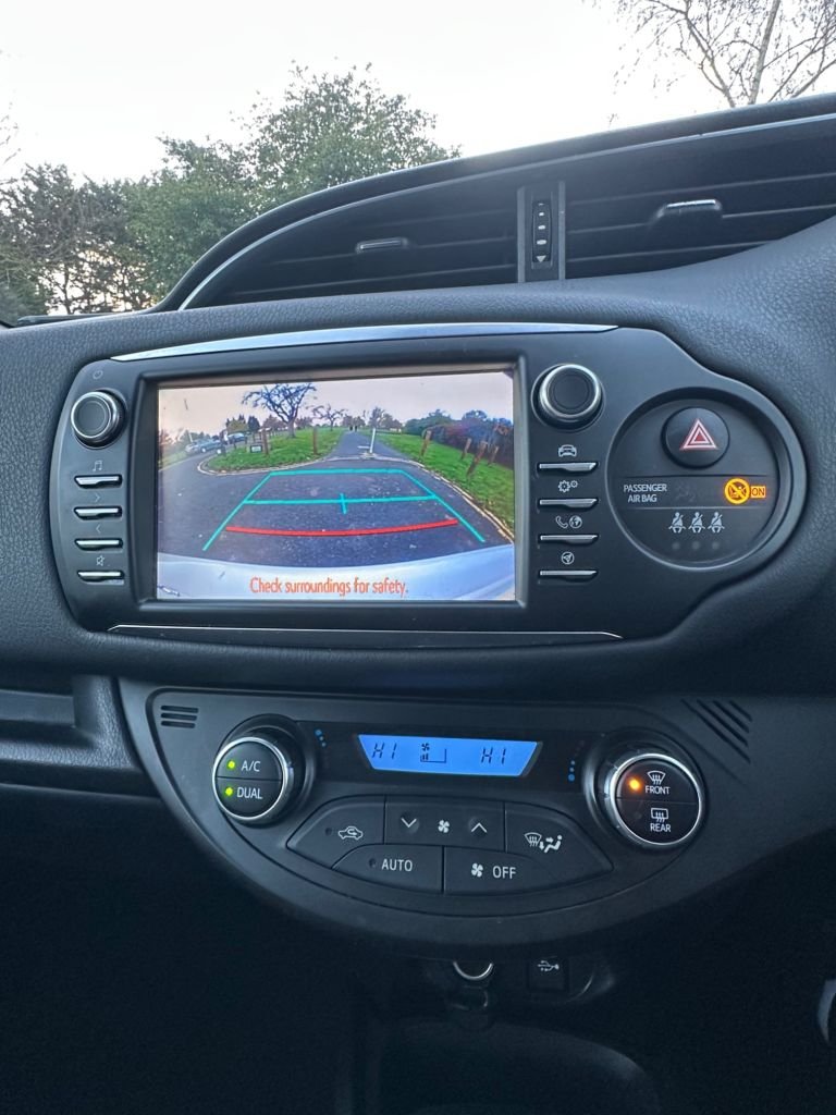 Used Toyota Yaris 2018 for sale - 76784082: Photo 29