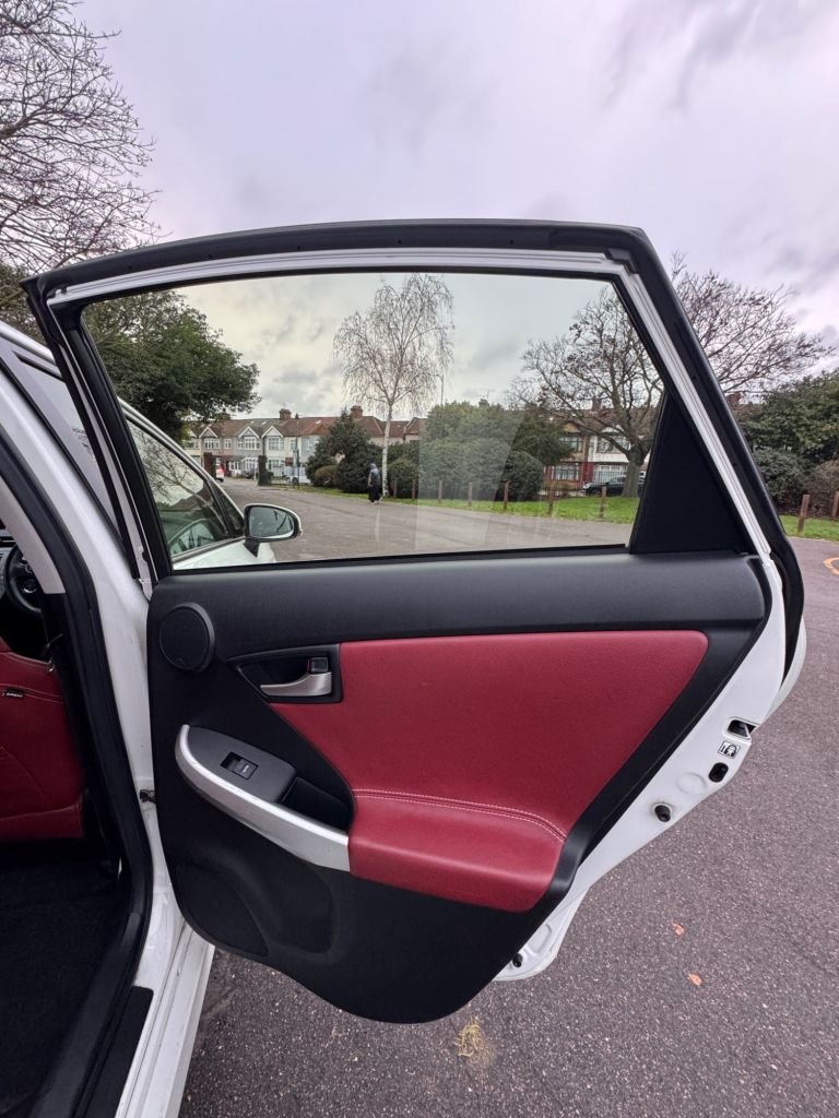 Used Toyota Prius 2014 for sale - 76841383: Photo 18