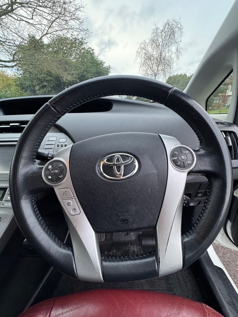 Used Toyota Prius 2014 for sale - 76841383: Photo 25