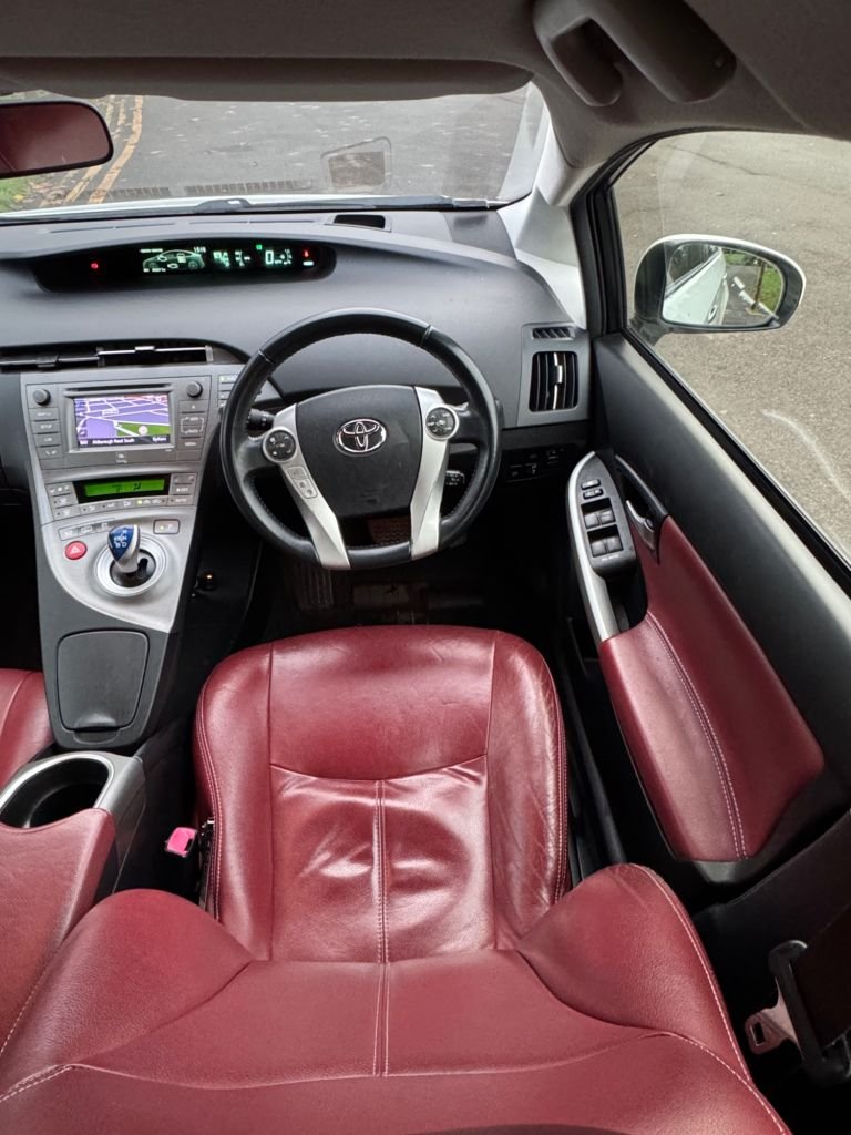 Used Toyota Prius 2014 for sale - 76841383: Photo 34