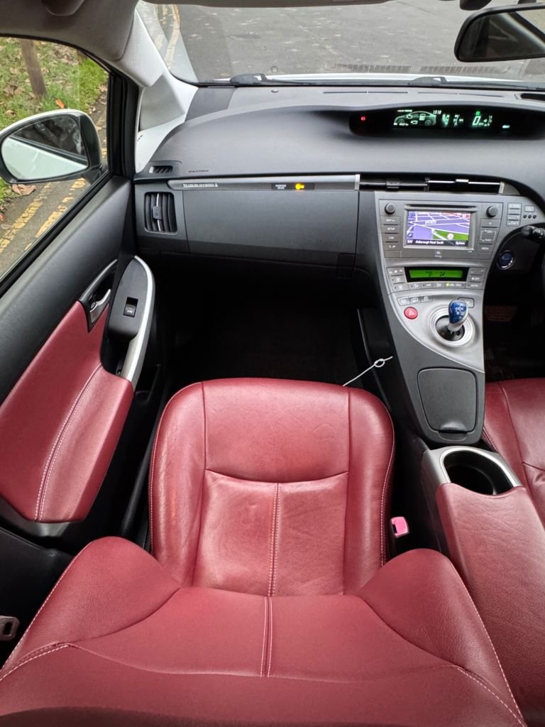 Used Toyota Prius 2014 for sale - 76841383: Photo 35