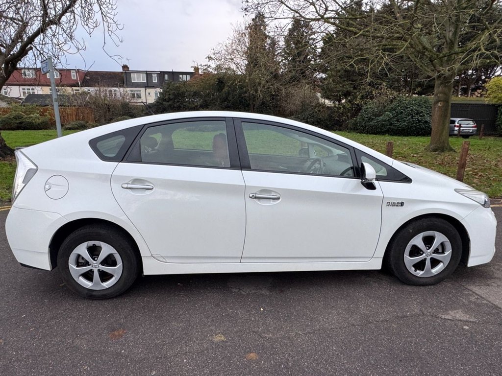 Used Toyota Prius 2014 for sale - 76841383: Photo 9