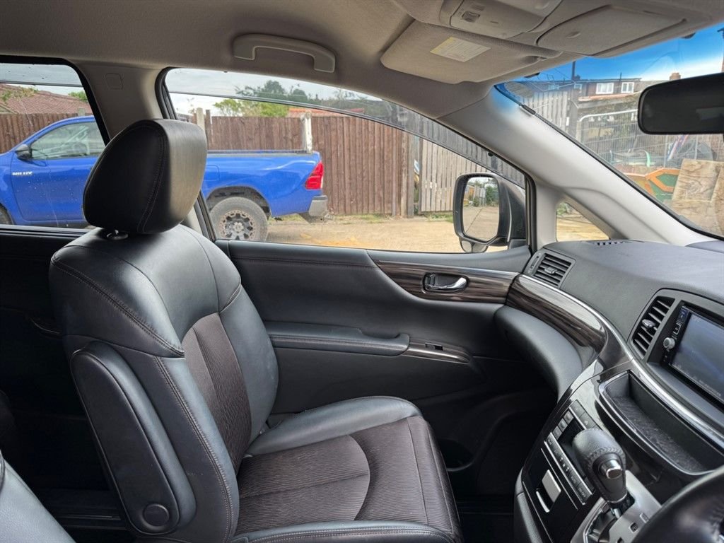 Used Nissan Elgrand 2025 for sale - 77507633: Photo 36