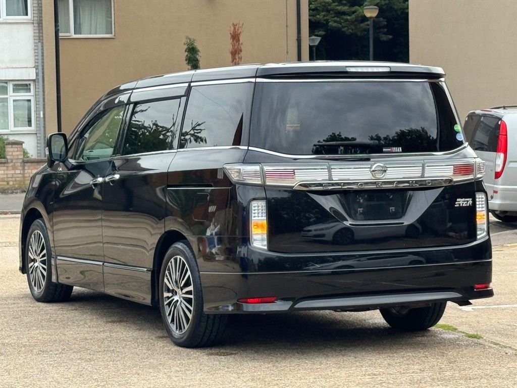 Used Nissan Elgrand 2025 for sale - 77507633: Photo 6