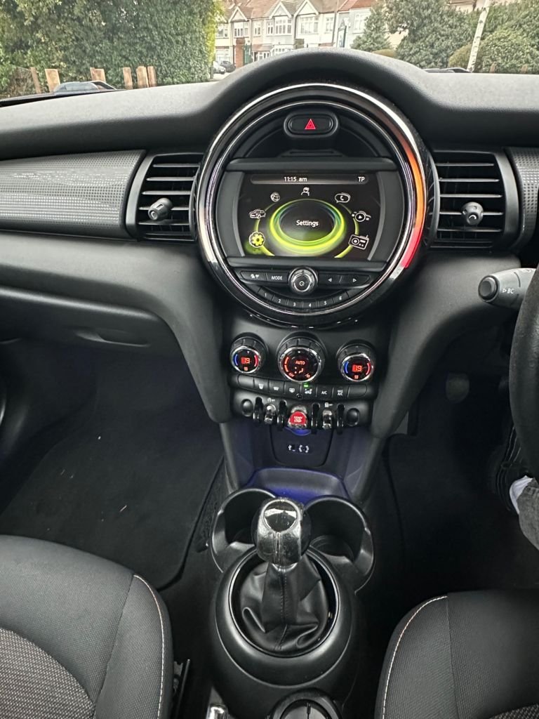 Used MINI Hatch 2015 for sale - 76934559: Photo 24