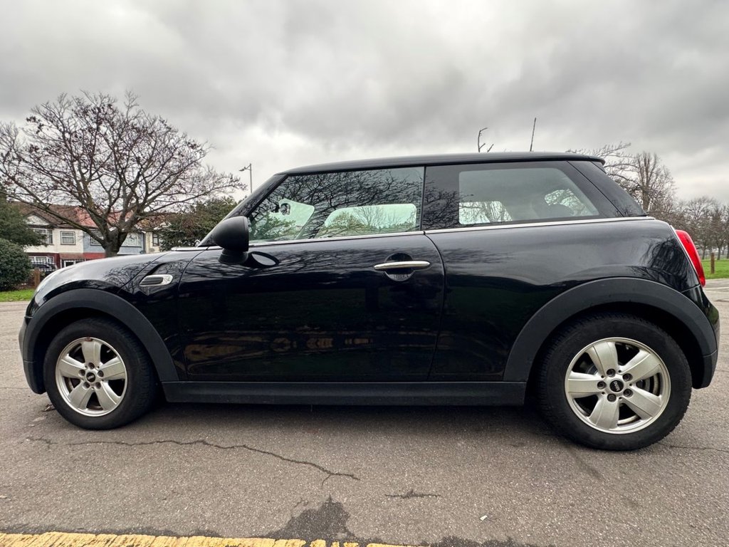 Used MINI Hatch 2015 for sale - 76934559: Photo 5