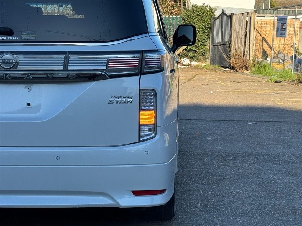 Used Nissan Elgrand 2023 for sale - 77464017: Photo 18