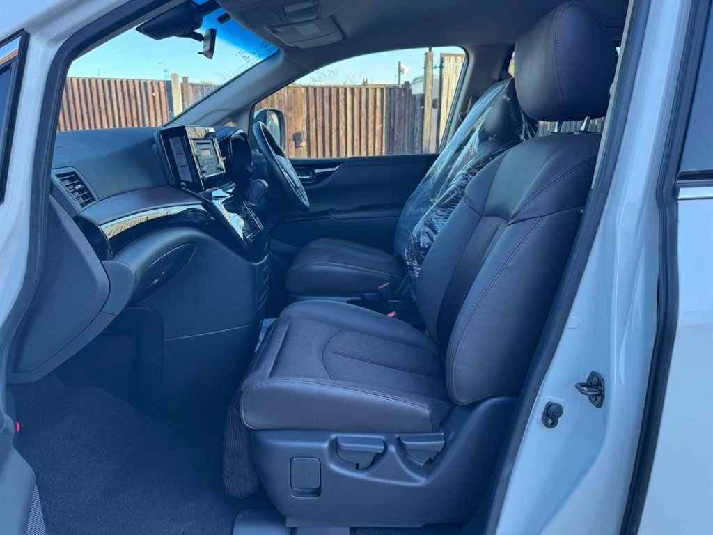 Used Nissan Elgrand 2023 for sale - 77464017: Photo 21