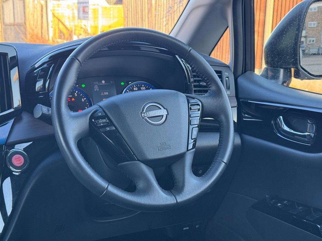 Used Nissan Elgrand 2023 for sale - 77464017: Photo 30