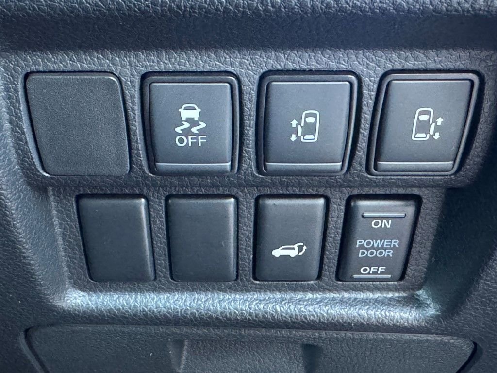 Used Nissan Elgrand 2023 for sale - 77464017: Photo 31