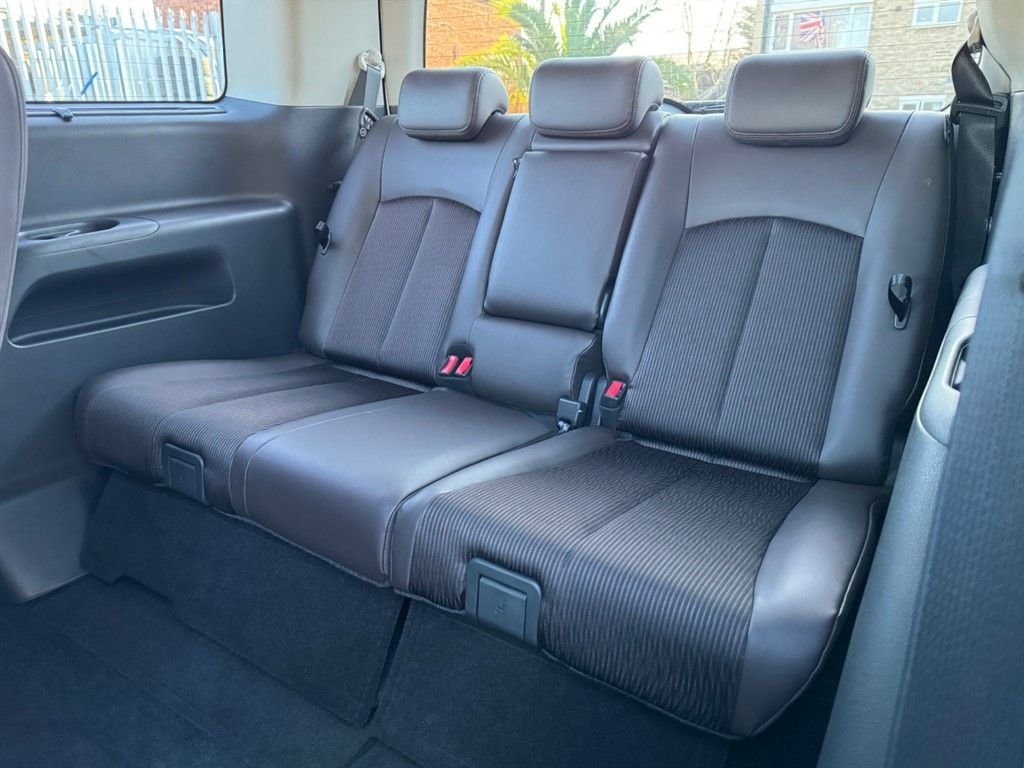 Used Nissan Elgrand 2023 for sale - 77464017: Photo 35