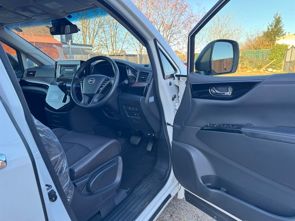 Used Nissan Elgrand 2023 for sale - 77464017: Photo 38