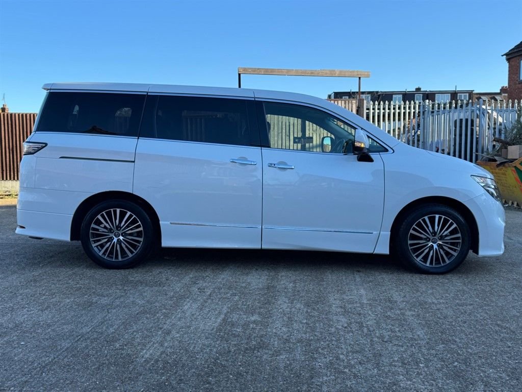 Used Nissan Elgrand 2023 for sale - 77464017: Photo 7