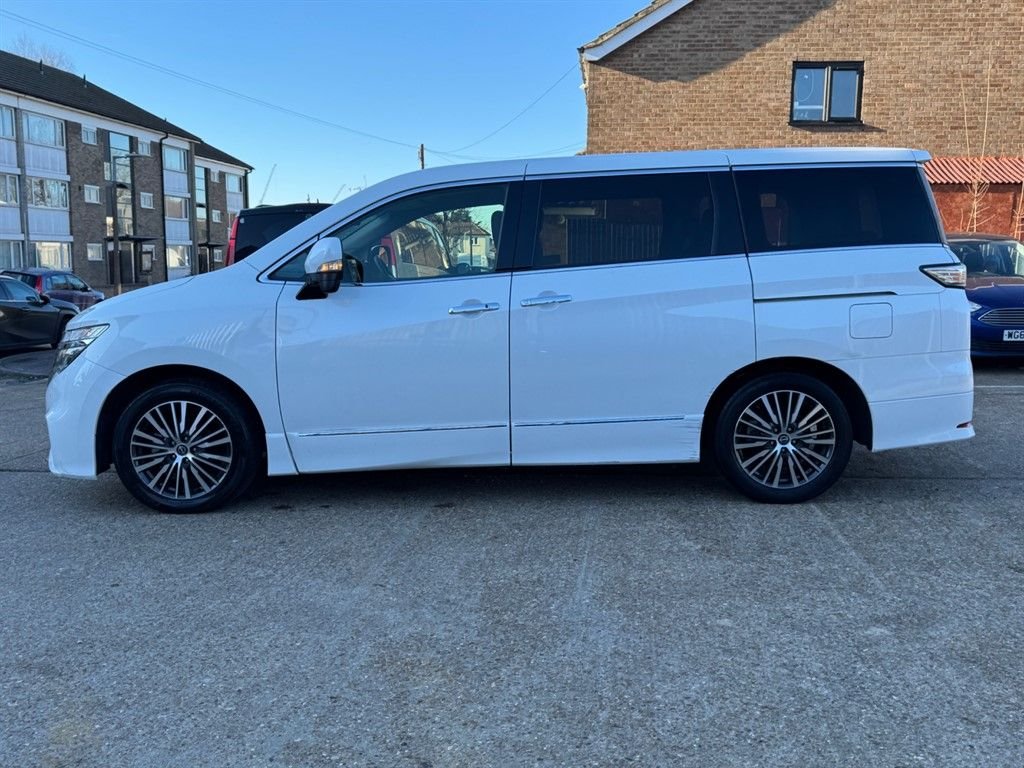 Used Nissan Elgrand 2023 for sale - 77464017: Photo 8