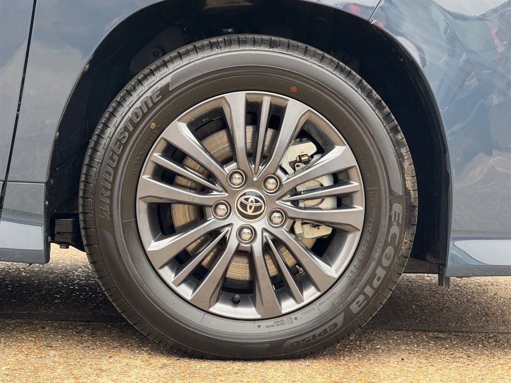 Used Toyota Voxy 2025 for sale - 77748848: Photo 22