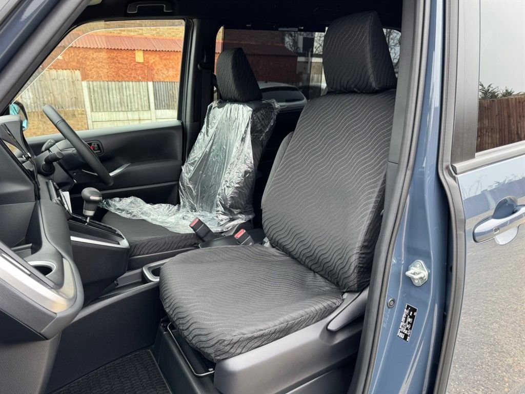 Used Toyota Voxy 2025 for sale - 77748848: Photo 44