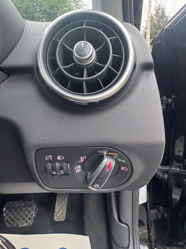 Used Audi A1 2016 for sale - 76841354: Photo 30