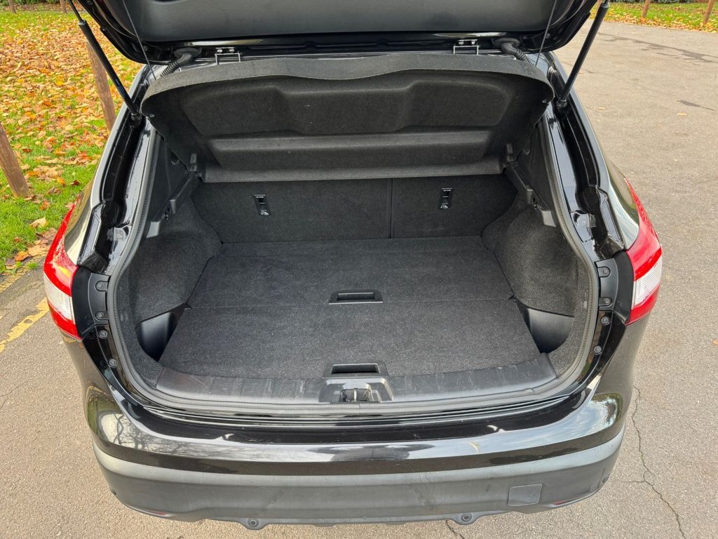 Used Nissan Qashqai 2017 for sale - 76570465: Photo 25