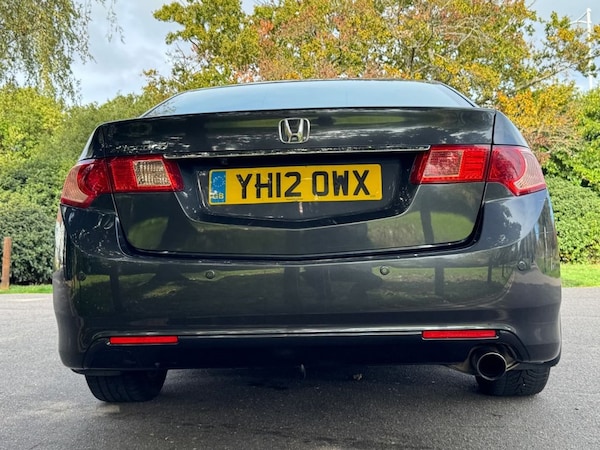 Used Honda Accord 2012 for sale - 76256522: Photo 8