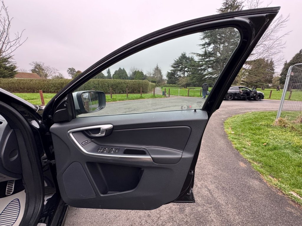 Used Volvo XC60 2015 for sale - 77792239: Photo 23